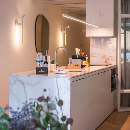 The Macha, With A Separate 公寓 Bicas