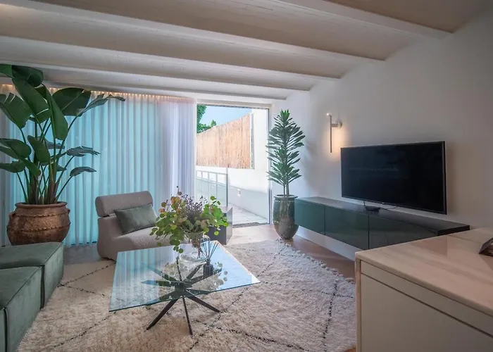 The Macha, With A Separate 公寓 Bicas